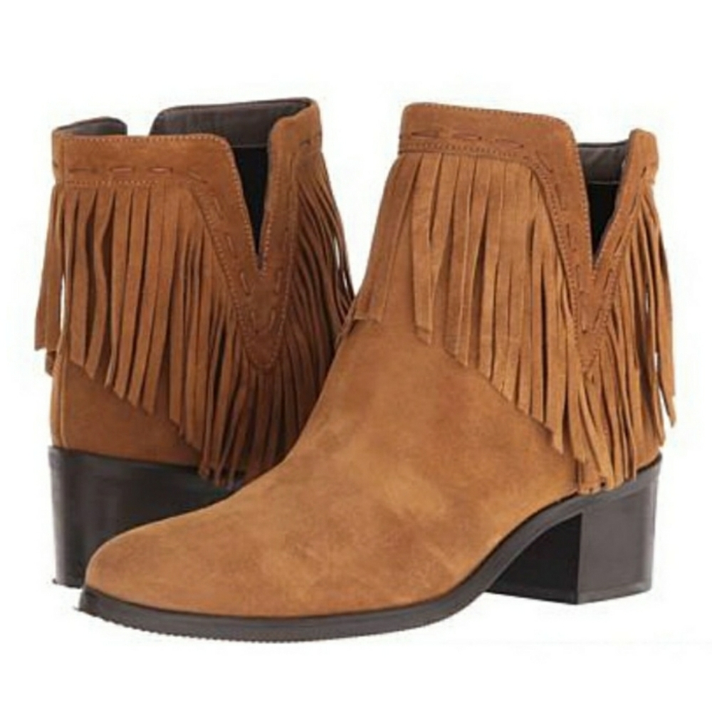 BELLA VITA Made in Italy Camel suede Fringe western Booties 6.5